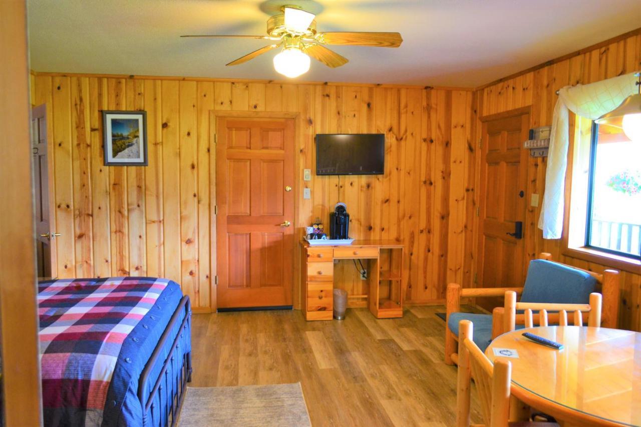 Twin Peaks Guest Ranch Villa Salmon Exterior foto
