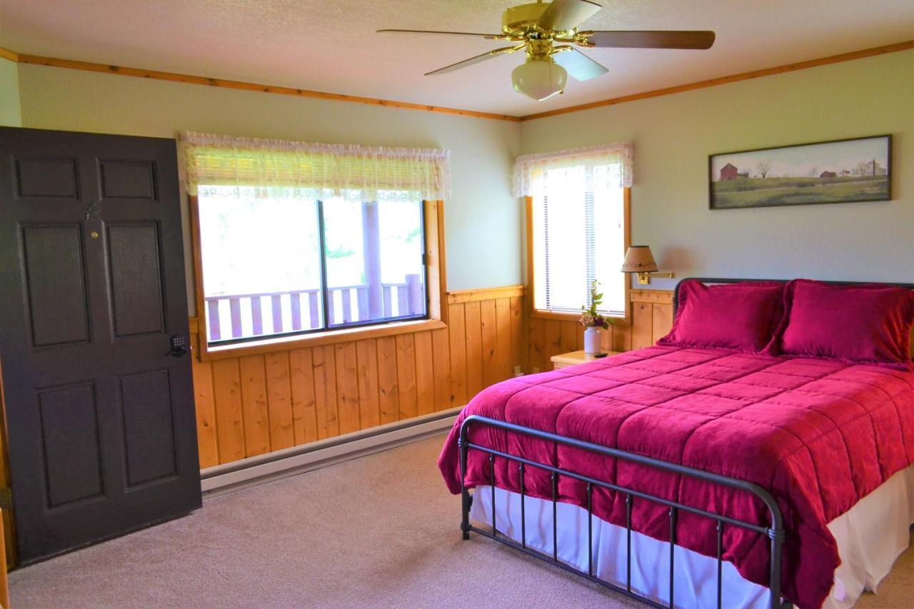 Twin Peaks Guest Ranch Villa Salmon Exterior foto