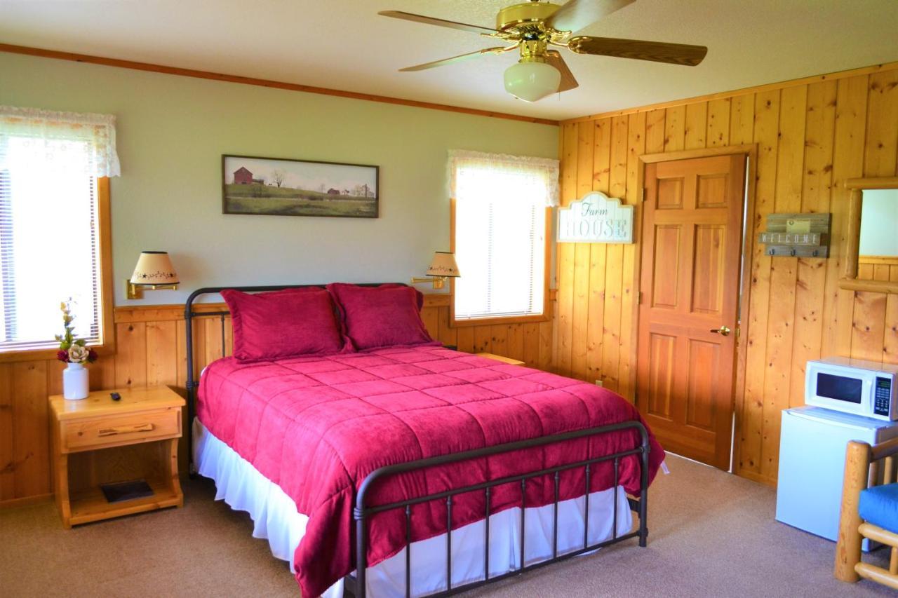 Twin Peaks Guest Ranch Villa Salmon Exterior foto