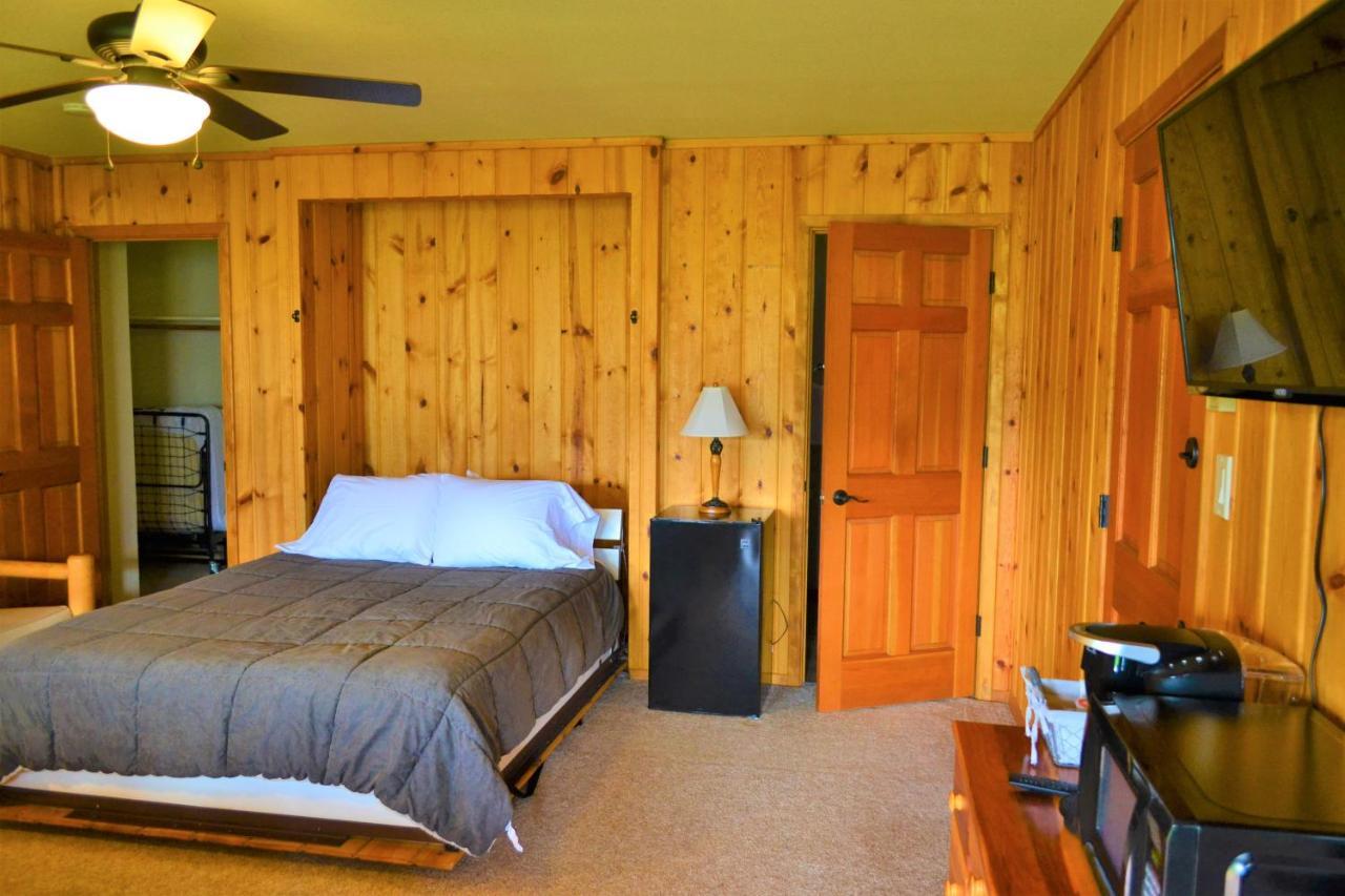Twin Peaks Guest Ranch Villa Salmon Exterior foto